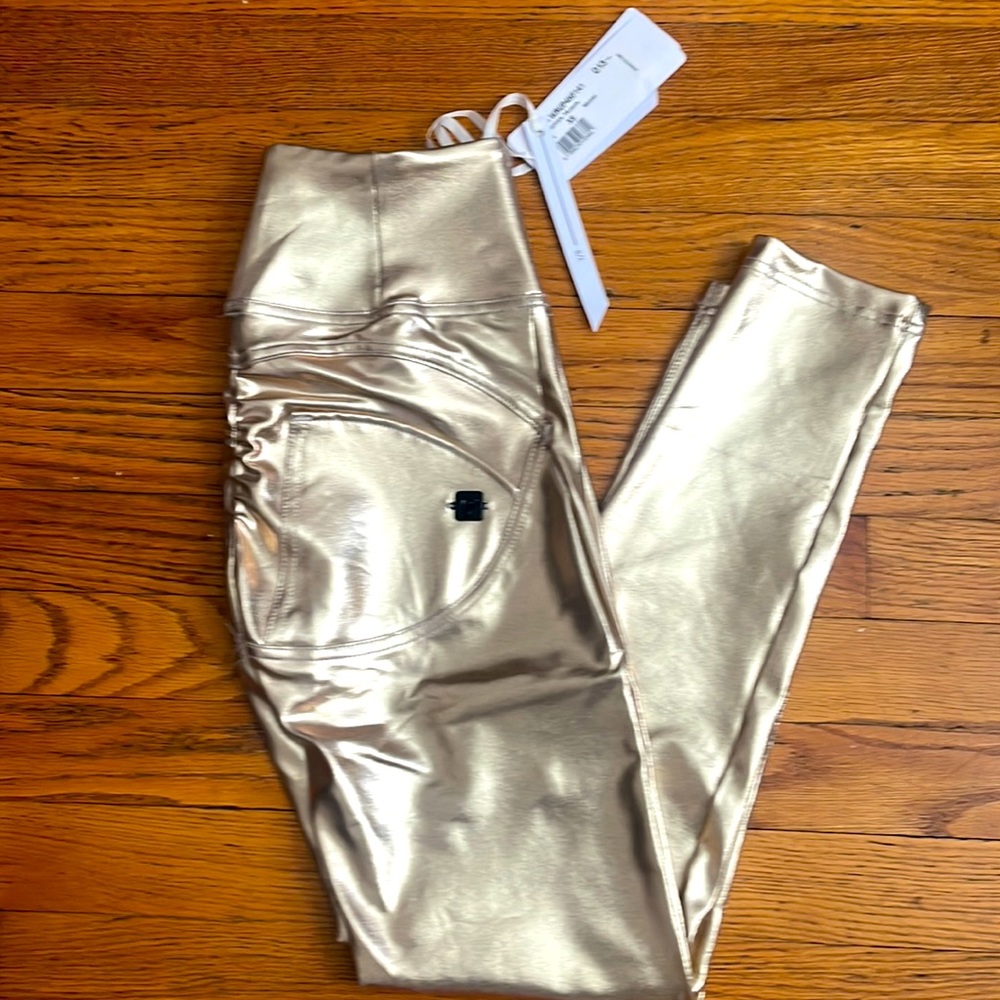 Limited Edition Freddy Wrap Up High Ride 7/8 Pants!